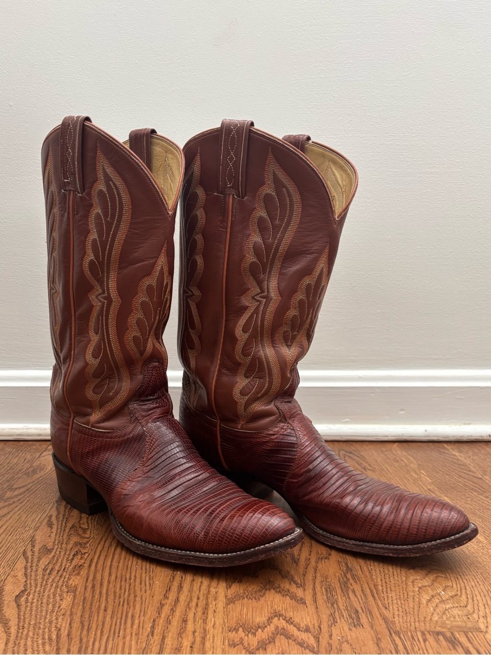 Vintage Tony Lama Teju Lizard Skin Cowboy Boots 11B Brown